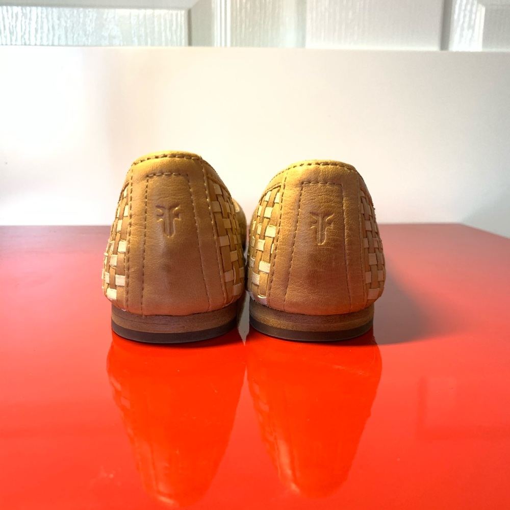 FRYE - Picture 7 of 10